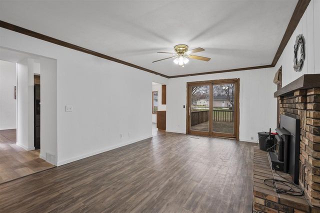 313 Sunset Road, Columbus, WI 53925