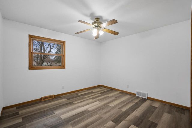 313 Sunset Road, Columbus, WI 53925