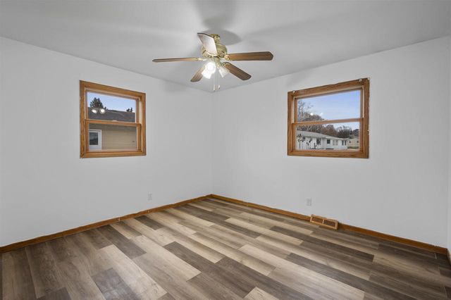 313 Sunset Road, Columbus, WI 53925