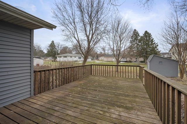 313 Sunset Road, Columbus, WI 53925