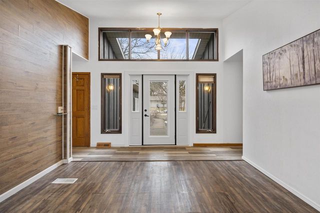 313 Sunset Road, Columbus, WI 53925