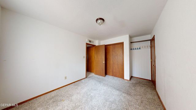 1633 EBONY Avenue, Las Cruces, NM 88001