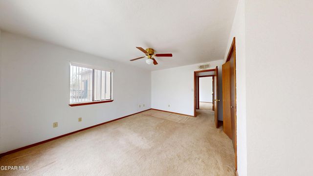 1633 EBONY Avenue, Las Cruces, NM 88001