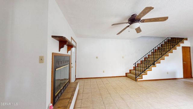 1633 EBONY Avenue, Las Cruces, NM 88001