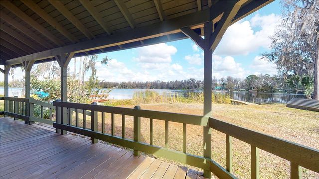 19803 READING ROAD, Lutz, FL 33558