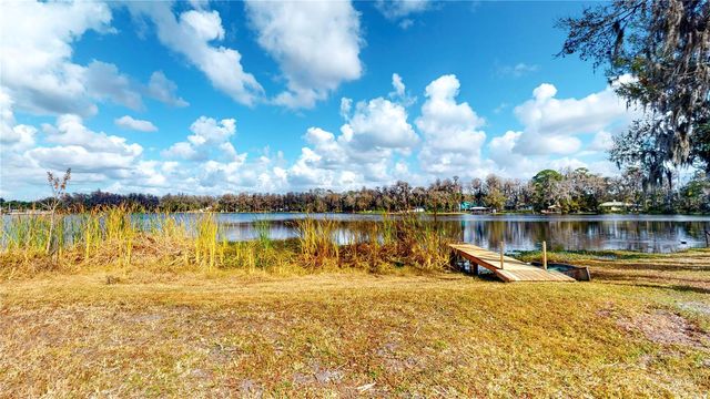 19803 READING ROAD, Lutz, FL 33558