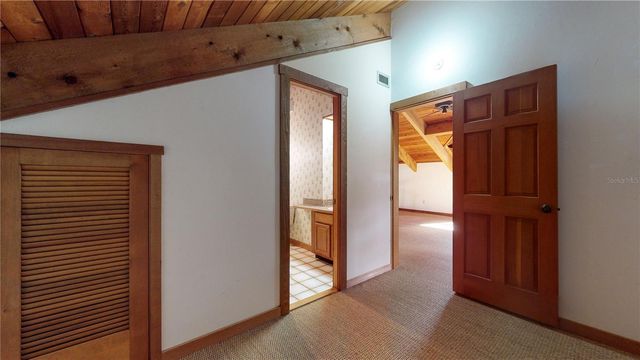 19803 READING ROAD, Lutz, FL 33558