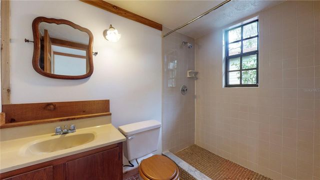 19803 READING ROAD, Lutz, FL 33558