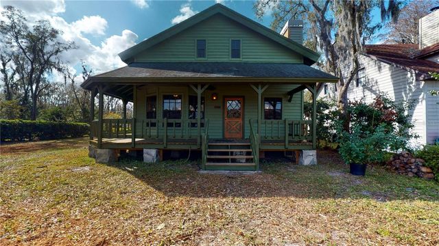 19803 READING ROAD, Lutz, FL 33558