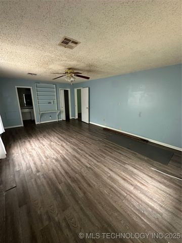417 E Street SE, Ardmore, OK 73401