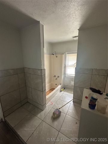 417 E Street SE, Ardmore, OK 73401