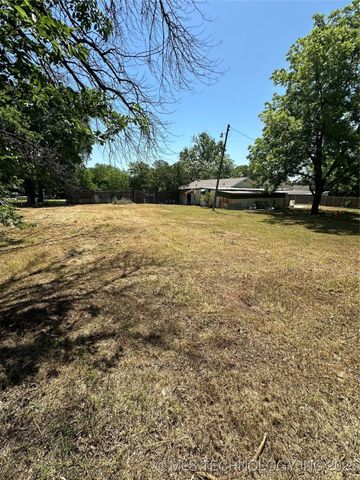 417 E Street SE, Ardmore, OK 73401
