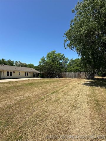 417 E Street SE, Ardmore, OK 73401