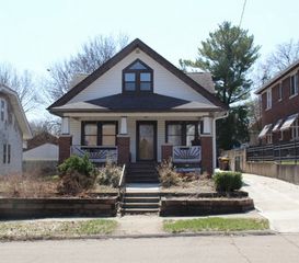 2317 11th Avenue, Rockford, IL 61104