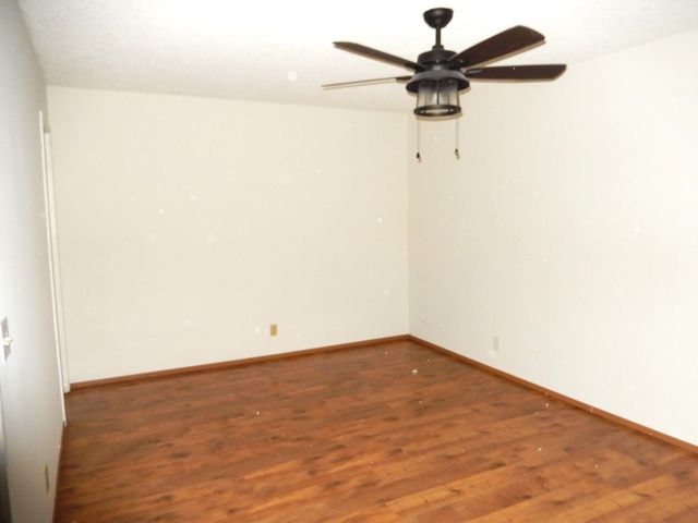 420 Delta Dr, Woodland, CA 95695