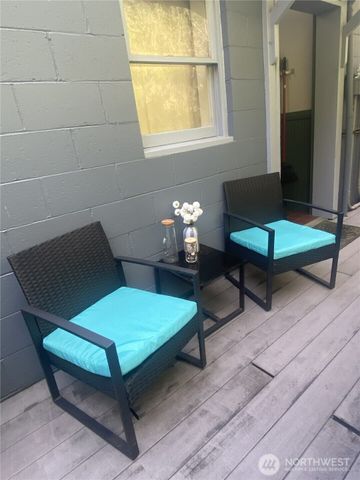 922 Washington Street, Port Townsend, WA 98368