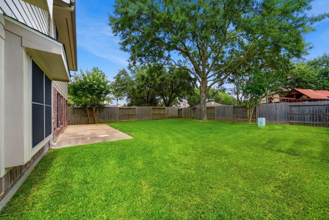 20007 Maple Village Drive, Cypress, TX 77433