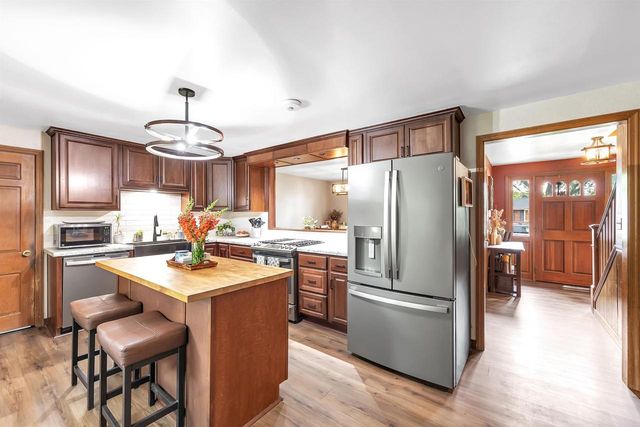 116 S CLAY STREET, De Pere, WI 54115