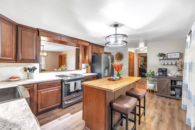 116 S CLAY STREET, De Pere, WI 54115