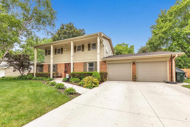 116 S CLAY STREET, De Pere, WI 54115