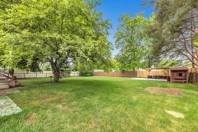 116 S CLAY STREET, De Pere, WI 54115
