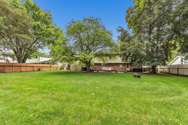 116 S CLAY STREET, De Pere, WI 54115