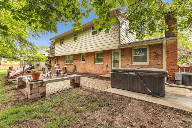 116 S CLAY STREET, De Pere, WI 54115