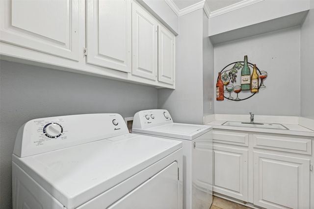 7126 Fernmeadow Circle, Dallas, TX 75248