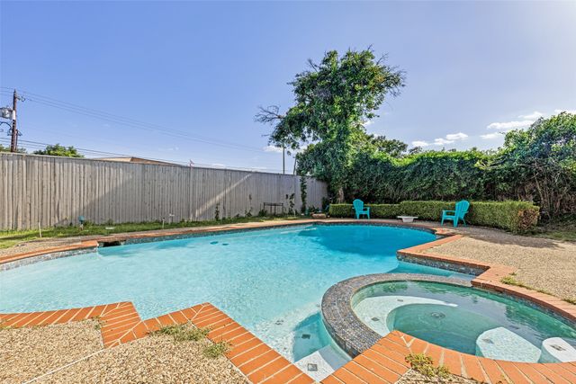 7126 Fernmeadow Circle, Dallas, TX 75248