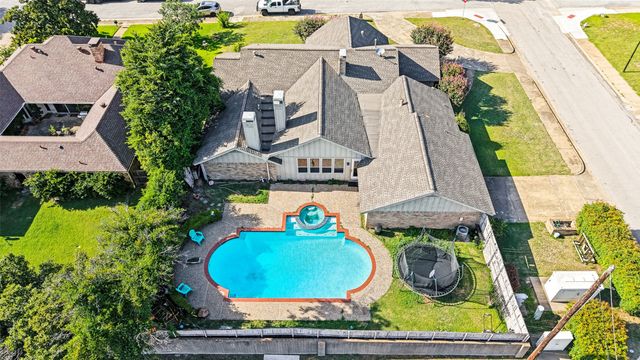 7126 Fernmeadow Circle, Dallas, TX 75248