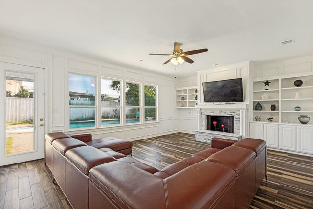 7126 Fernmeadow Circle, Dallas, TX 75248