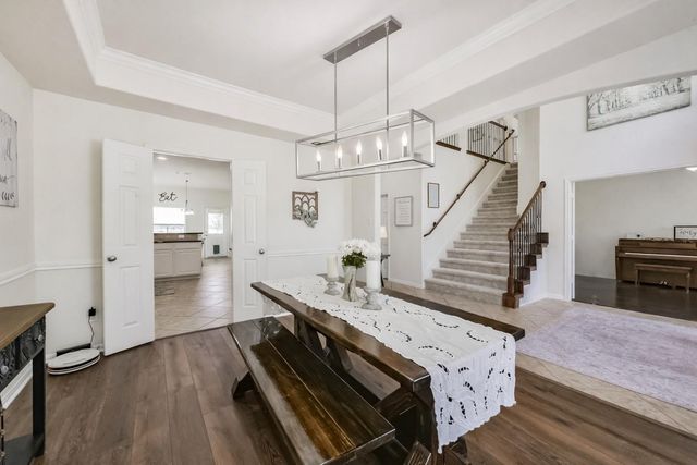 9719 Wincrest Drive, Mont Belvieu, TX 77523