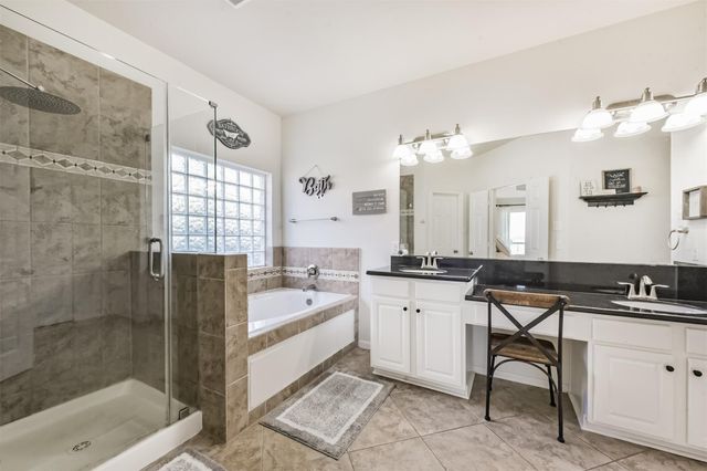 9719 Wincrest Drive, Mont Belvieu, TX 77523