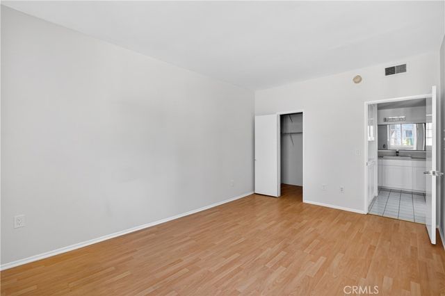 4441 Woodman Avenue 107, Sherman Oaks, CA 91423