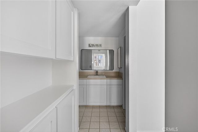 4441 Woodman Avenue 107, Sherman Oaks, CA 91423