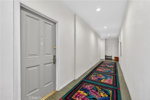 4441 Woodman Avenue 107, Sherman Oaks, CA 91423