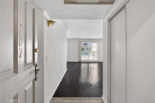 4441 Woodman Avenue 107, Sherman Oaks, CA 91423