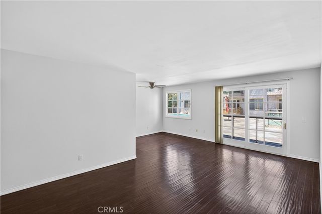 4441 Woodman Avenue 107, Sherman Oaks, CA 91423