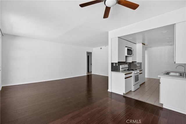 4441 Woodman Avenue 107, Sherman Oaks, CA 91423