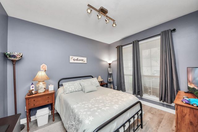 16543 Whitaker Creek Drive, Houston, TX 77095
