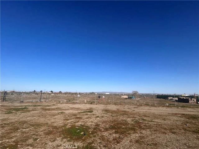 0 Camillia, Phelan, CA 92371