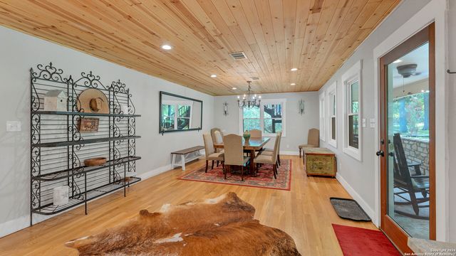 606 Deer Lake Cove, Wimberley, TX 78676