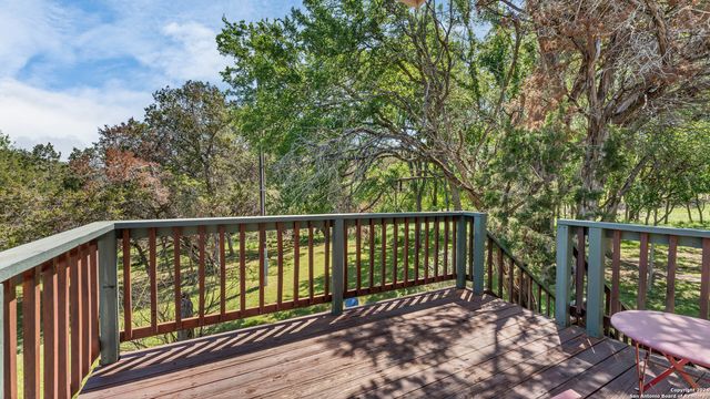 606 Deer Lake Cove, Wimberley, TX 78676
