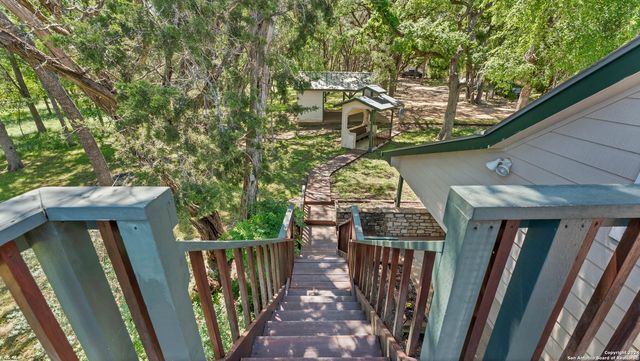 606 Deer Lake Cove, Wimberley, TX 78676