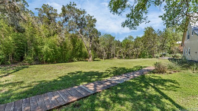 606 Deer Lake Cove, Wimberley, TX 78676