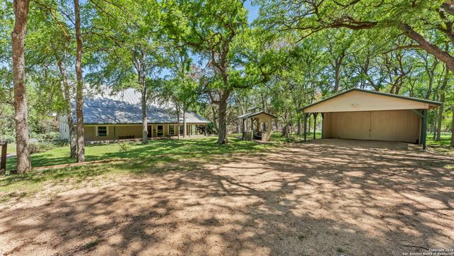 606 Deer Lake Cove, Wimberley, TX 78676