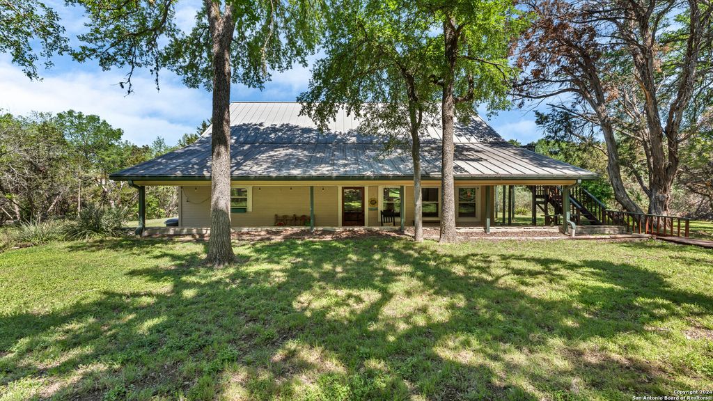 606 Deer Lake Cove, Wimberley, TX 78676