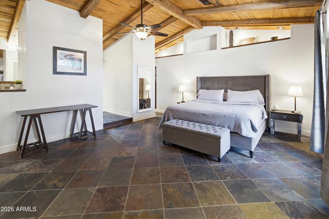 4030 E STANFORD Drive, Phoenix, AZ 85018