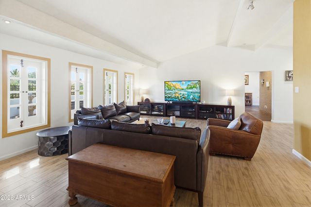 4030 E STANFORD Drive, Phoenix, AZ 85018