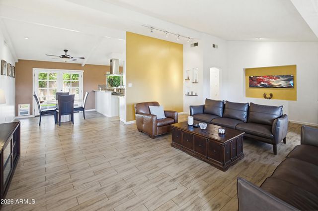 4030 E STANFORD Drive, Phoenix, AZ 85018